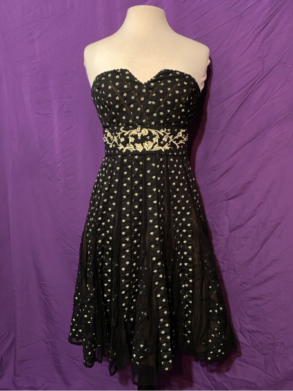 Lithe for Anthropologie Strapless Black Dress with Cream Floral Details. Size 6.